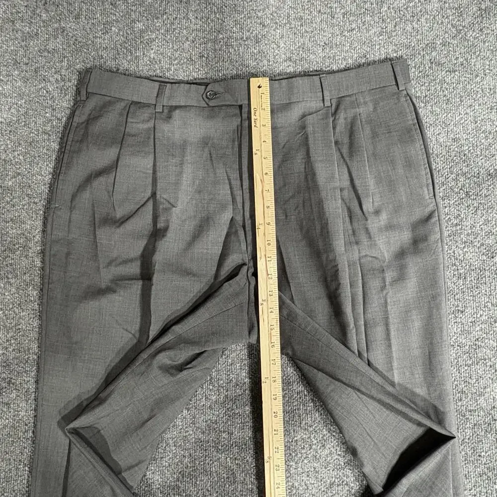 Jos A Bank Pants Mens 41 Long Gray 100% Wool Dress Pleated Front Slacks